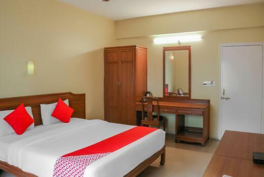 Hotel Nandanvan Annexe Pune Bagian luar foto